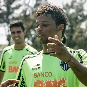 André, que espera ser relacionado para enfrentar o Santos, prega respeito ao clube que o revelou