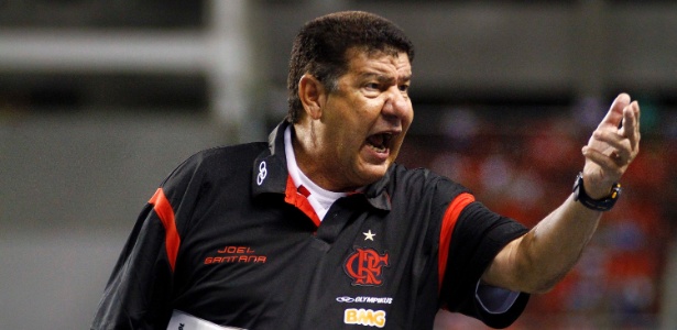 Flamengo desembolsará cerca de R$ 2 milhões como indenização a Joel Santana