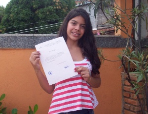 Arquivo pessoal: Aluna de escola p�blica, garota de 13 anos � aprovada em faculdade particular