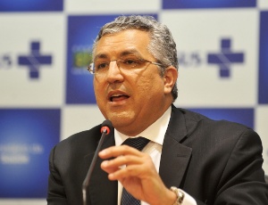 O ministro da Saúde, Alexandre Padilha, durante a divulgação da pesquisa Vigitel nesta terça (10)