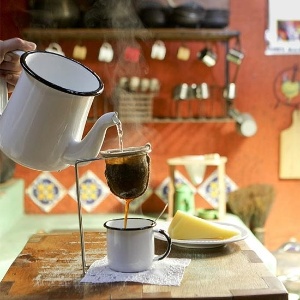 Café sendo servido