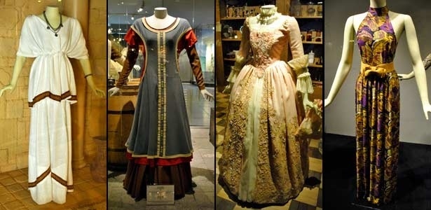 Museu dedicado à história da moda guia visitante por mais de dez períodos diferentes