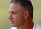 Ex-técnico da base diz que garotos do São Paulo são mimados: 