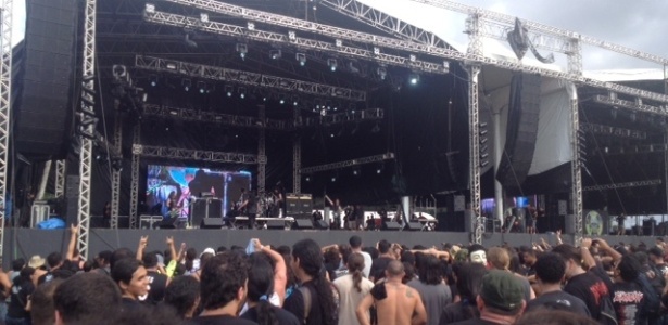 Show da banda Exciter dá início ao festival Metal Open Air, em São Luís (MA) (20/4/12)