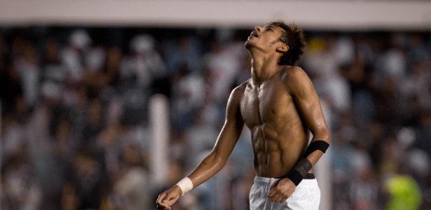 Neymar preferiu ignorar o técnico argentino: "Não tenho nada que falar para ele"