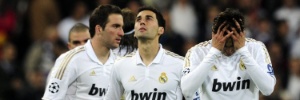 Futebol internacional: Após perder pênalti, Kaká ficará melhor longe do Santiago Bernabéu, diz jornal espanhol
