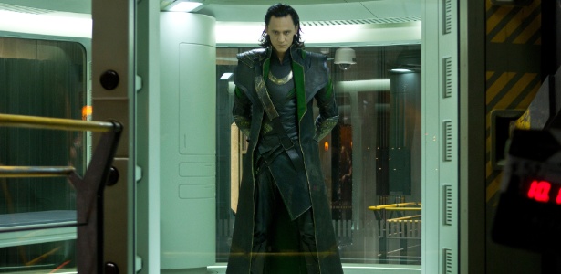 Tom Hiddleston como o vilão Loki em Os Vingadores