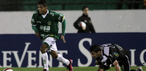 Fabinho foi destaque do Guarani na campanha que levou time à final do Paulista 2012