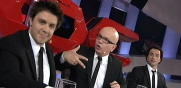 Oscar Filho, apresentador do CQC, alfinetou Pelé em comparação com Neymar (7/5/2012)