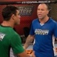 UOL v&ecirc; TV: Panicat vestida de feiticeira deixa Vitor Belfort desconfort&aacute;vel e erra nome de Wanderlei Silva