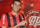 Fernandão deve estrear no Atlético-PR; Guerrón não joga em Joinville