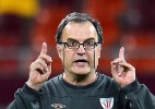 Após vitória do Santos, Léo 'ignora' Bielsa e pede para diretoria efetivar Claudinei