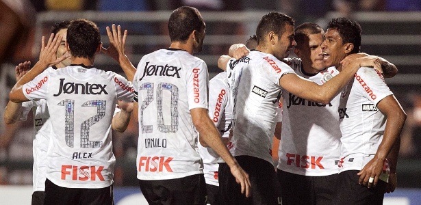 Campeões do Brasileiro, jogadores do Corinthians podem entrar de vez para história