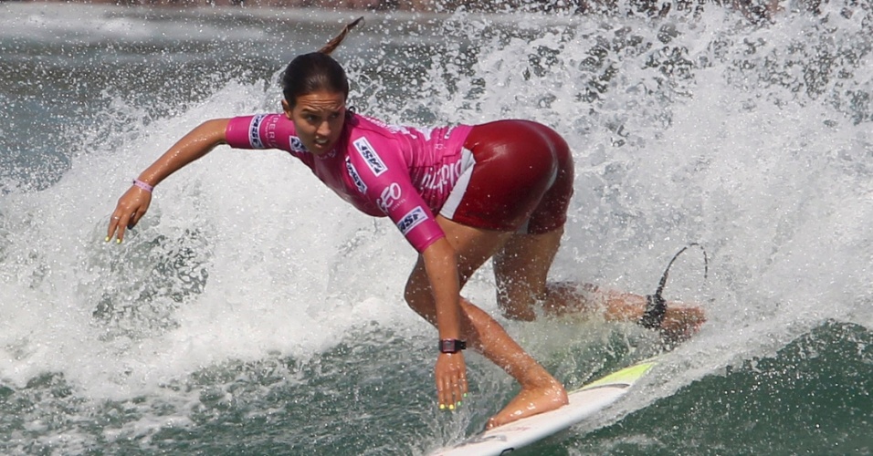 a-australiana-sally-fitzgibbons-em-acao-no-rio-de-janeiro-1336680883622_956x500.jpg