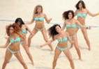 China substitui cheerleaders locais por gringas de biquíni em nova etapa do vôlei de praia
