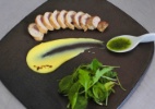Rolinho de Frango com Parma e Purê de Mandioquinha Rolinho de Frango com Parma e Purê de Mandioquinha