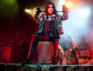 Lucas Lima/UOL: Schools out, do Alice Cooper, comemora um mundo sem escolas; veja outras can��es