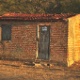 Casa colocada a venda denuncia êxodo rural em Santa Brígida (BA)
