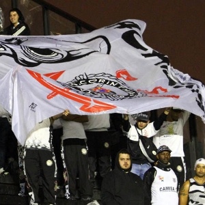 Torcedores do Corinthians irão lotar o Pacaembu para a partida contra o Vasco na quarta-feira
