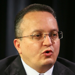 O senador Pedro Taques (PDT-MT) durante entrevista ao jornalista Fernando Rodrigues, do blog "Poder e Política", no último dia 17