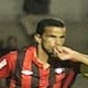 Paulo Baier desequilibra e Atl&eacute;tico bate Joinville por 4 a 1 fora da casa 