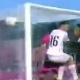Blog: Zagueir&atilde;o faz gol de cabe&ccedil;a e fura a rede, mas arbitragem n&atilde;o valida o lance; assista  