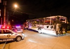 �nibus � incendiado em Tabo�o da Serra, na Grande SP