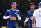 Diretoria do Cruzeiro pune Anselmo Ramon por expulsão na estreia do Brasileiro