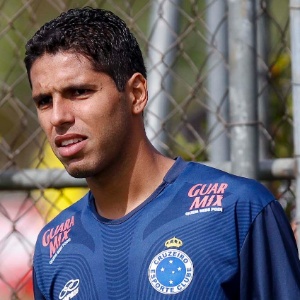 Willian Magrão diz que Vasco tem elenco para suprir a falta de Juninho Pernambucano