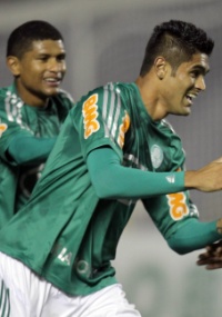 Copa do Brasil: Palmeiras vence e volta à semifinal após 13 anos