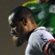 Ap&oacute;s vaga, Luis Fabiano desabafa: "est&atilde;o querendo instalar uma crise que n&atilde;o existe"