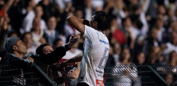 Valor estimado do elenco do Corinthians é de R$ 157 milhões, R$ 11 mi a mais que rival