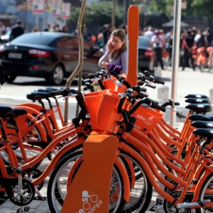 A partir de hoje, usuários poderão pegar bicicletas do projeto Bike Sampa usando o Bilhete Único