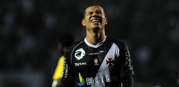 Nilton durante a eliminação do Vasco para o Corinthians na Copa Libertadores 2012