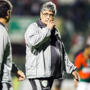 Geninho se diz satisfeito com desempenho da Lusa no 1º turno: 'Foi bom'
