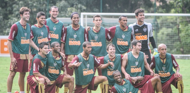 Ronaldinho não poderá estar em campo com seus novos companheiros contra Bahia