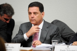 O governador de Goiás, Marconi Perillo (PSDB), depõe na CPI do Cachoeira nesta terça-feira