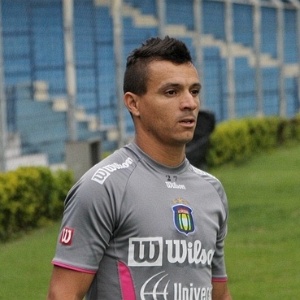 Eder tem seis gols pelo São Caetano na Série B