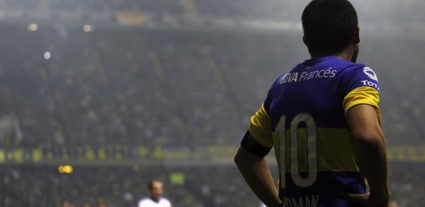 Meia do Boca Juniors recebeu diversas ligações do ex-atacante do Corinthians