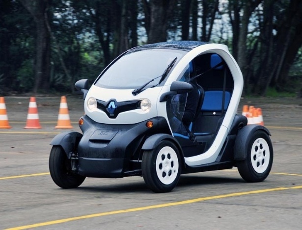 Elétricos como o Renault Twizy, mostrado na Rio+20 há dois meses, são pouco viáveis para o Brasil