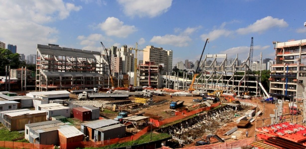 Vista geral da Arena Palestra, que será entregue só no fim de 2013