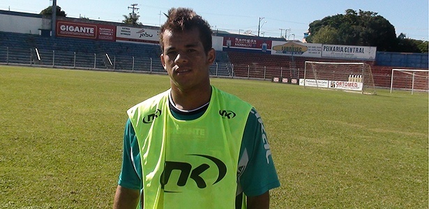 Amigo de criação de Neymar, Jô Amâncio tenta a sorte na carreira pelo São Carlos FC