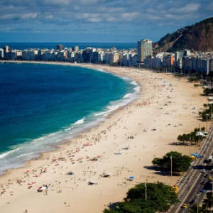 Vista da praia de Copacabana, um dos locais que deve receber ações para preservação da paisagem cultural