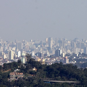 Poluição cobre a cidade de São Paulo em julho
