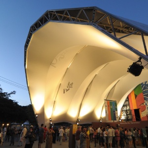 Tenda da Flip 2012, um dos principais eventos literários do Brasil (4/7/12)