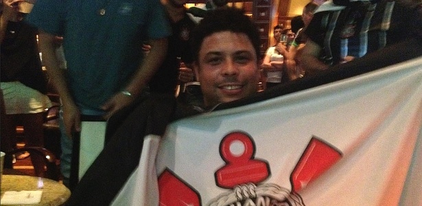 Reprodução/Twitter Embaixador do Corinthians, Ronaldo daria mais visibilidade ao clube no Japão