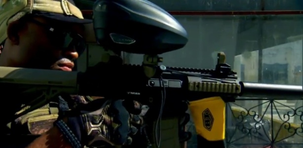 Reprodução O paintball tem fãs ilustres no MMA, como Anderson Silva; agora, um evento promete misturar ambos