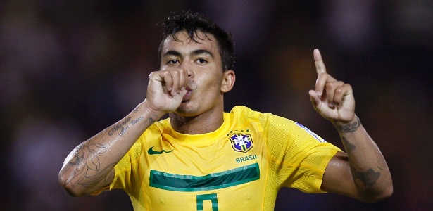 Dudu defendeu a seleção brasileira no mundial sub-20 e foi foi um dos destaques