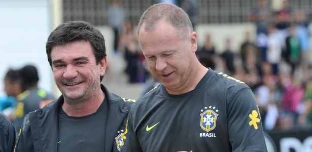 Andres Sanchez disse que o técnico Mano Menezes demorou muito para renovar seleção brasileira