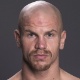 Canadense 'dan&ccedil;arino' nocauteia em 7s e iguala recorde no UFC 149; musa brilha no corner